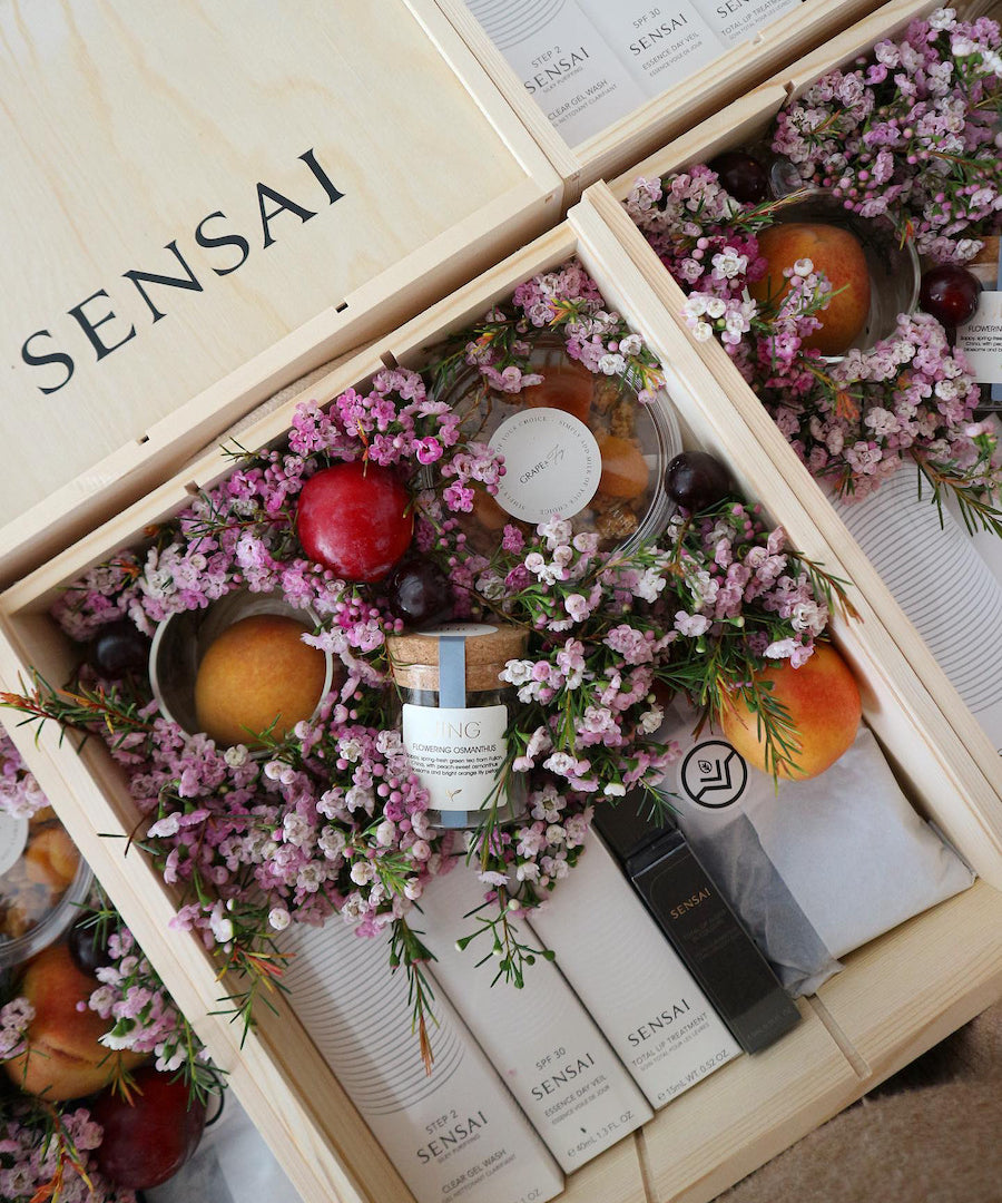 Beautiful Mailer Boxes Blossom Product