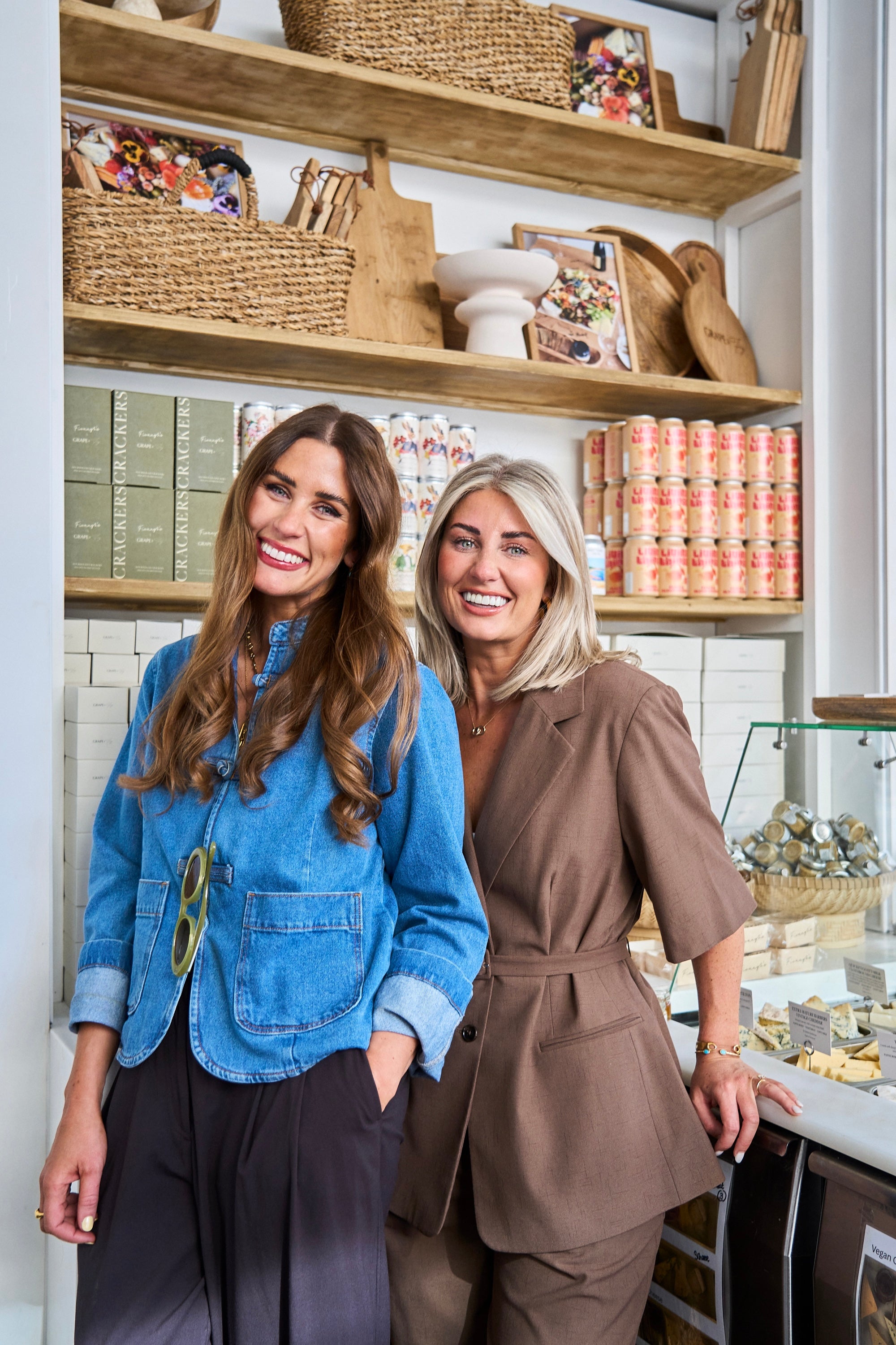 Toria & Catherine 