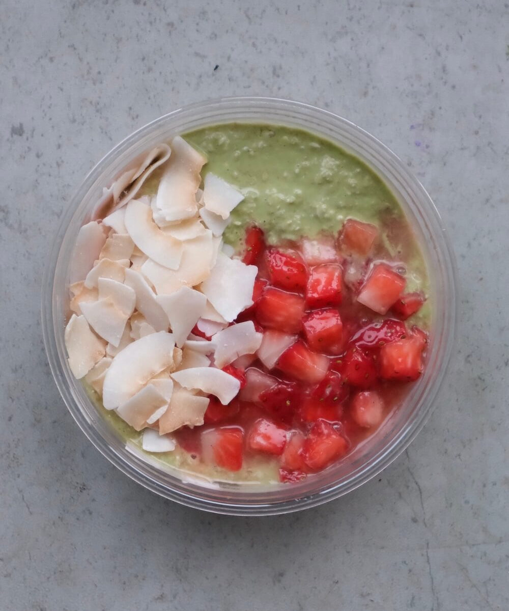 Matcha, Strawberry & Coconut Overnight Oats Pots
